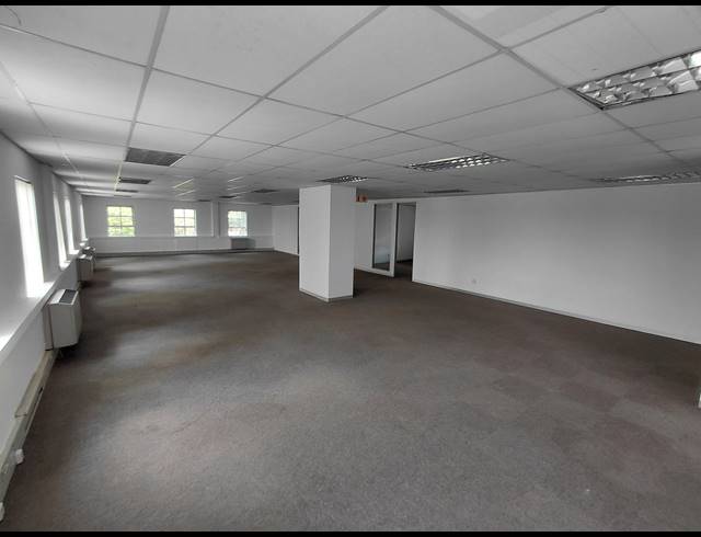 368M² OFFICE TO LET IN FOURWAYS